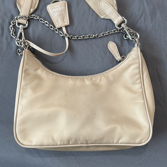 Prada Re-Edition 2005 Re-Nylon bag - Picture 3 of 13